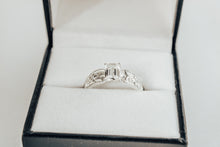 Load image into Gallery viewer, Western Belle Engagement Ring