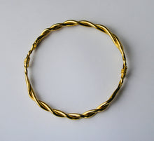 Load image into Gallery viewer, Barbed Wire Bangle - 18k Gold Plated Sterling Silver
