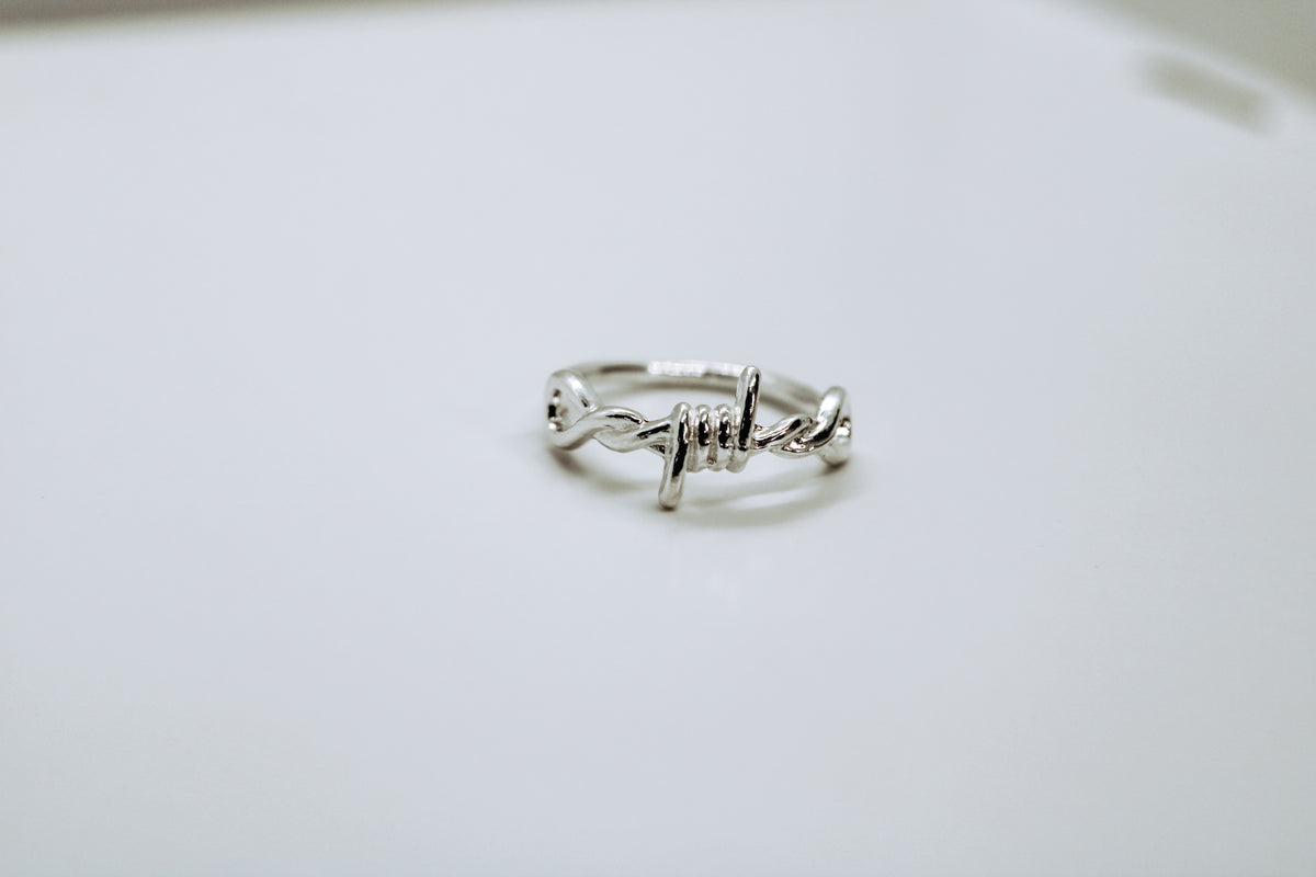 Barbed Wire Ring in 925 Sterling Silver