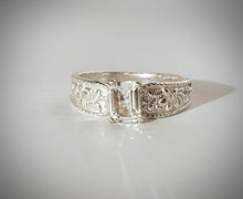 Load image into Gallery viewer, Western Belle Engagement Ring