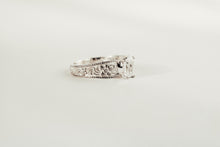 Load image into Gallery viewer, Western Belle Engagement Ring