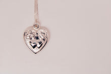Load image into Gallery viewer, Vintage Sweetheart Necklace