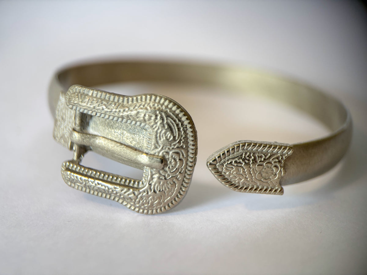 Western Buckle Cuff Bangle ©️ in White Bronze