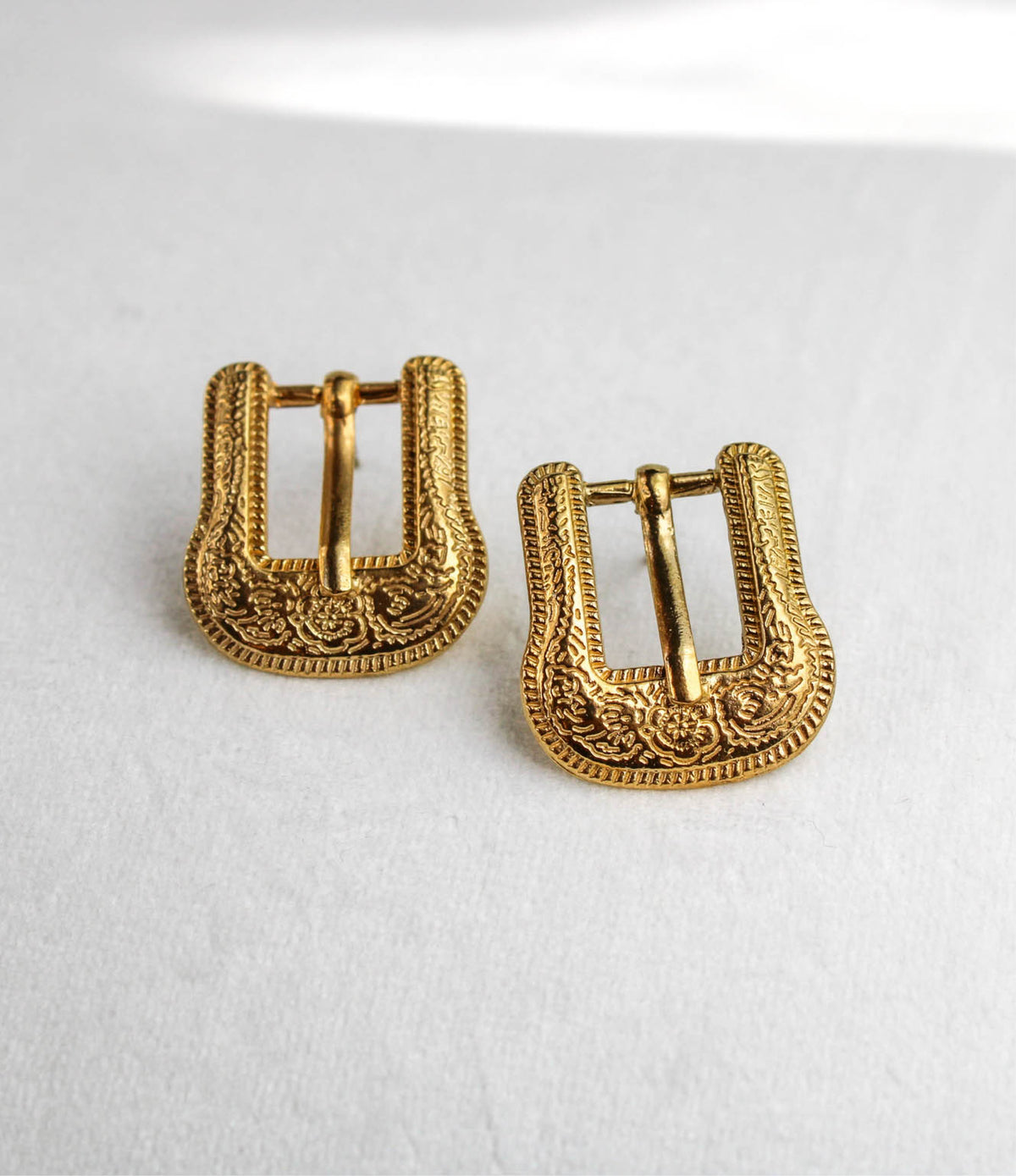 Belt Buckle Studs in 18k Gold Plated 925 Sterling Silver - shipping delay