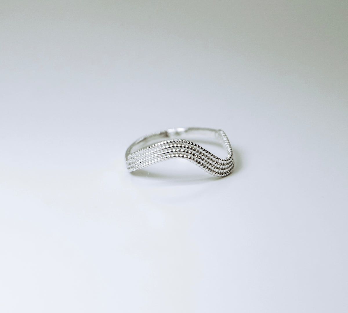 Lucky Lariat Ring in 925 Sterling Silver