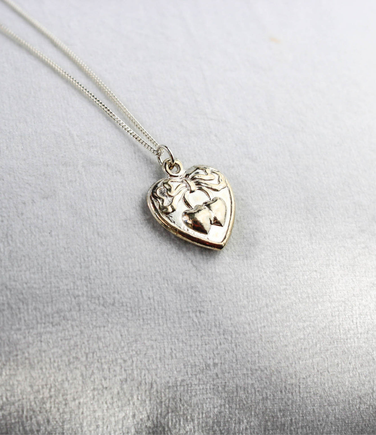 Vintage Sweetheart Necklace in 925 Sterling Silver