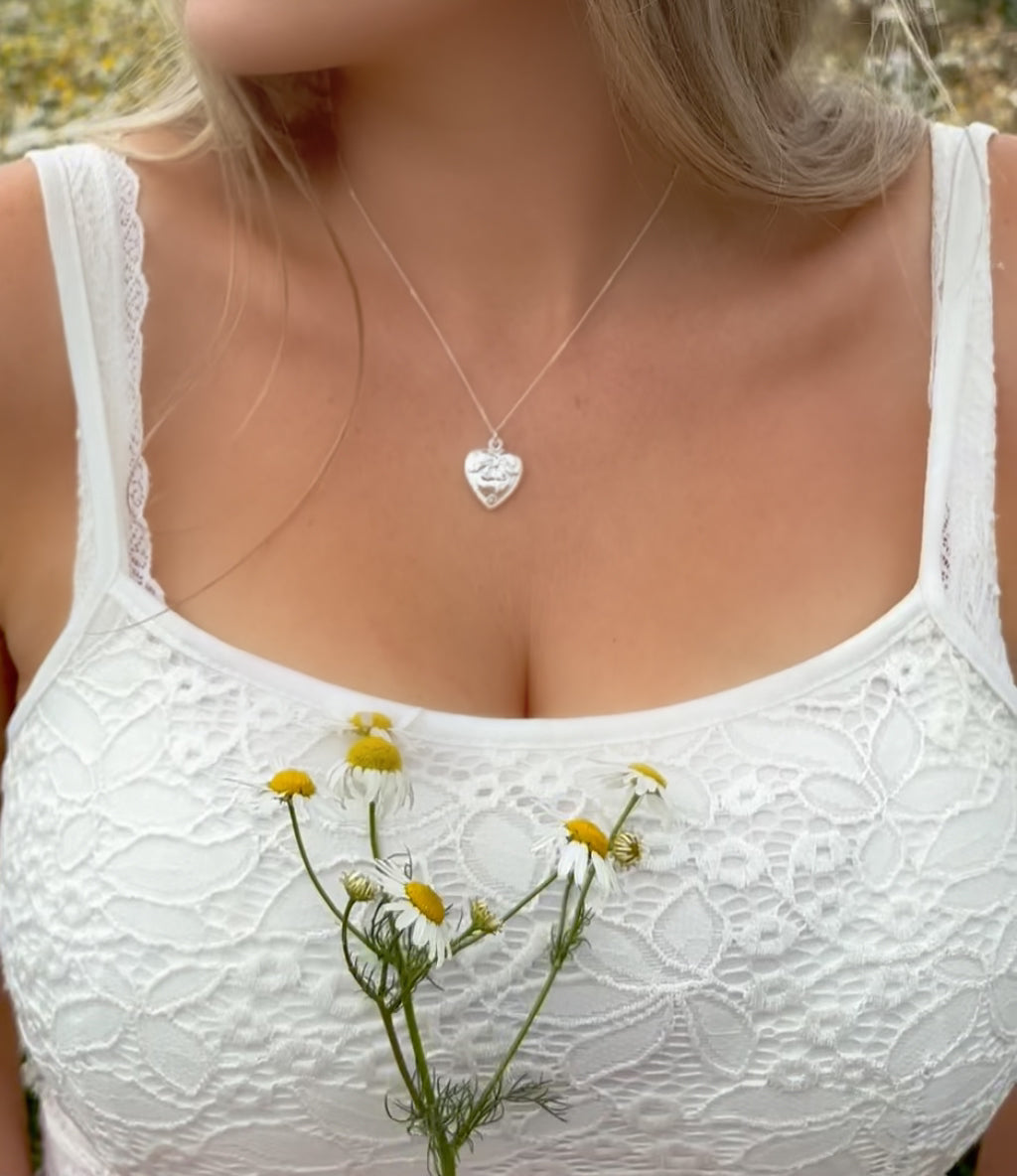 Vintage Sweetheart Necklace in 925 Sterling Silver